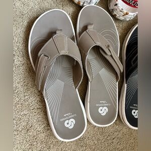 Cloudsteppers flip flops